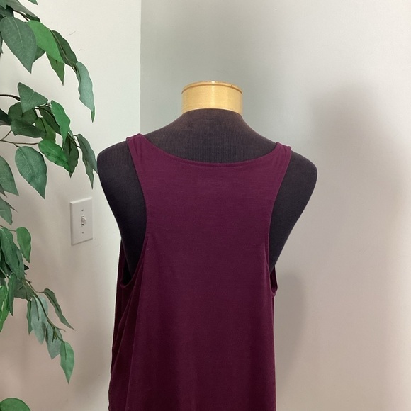 Mudd tank top woman’s size XL scoopneck maroonish purple with gold patte… - Picture 2 of 13